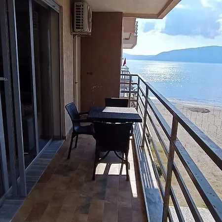 Apartment Vlore Beach Home *