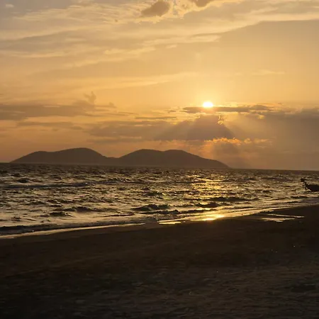 Vlore Beach Home Apartment *