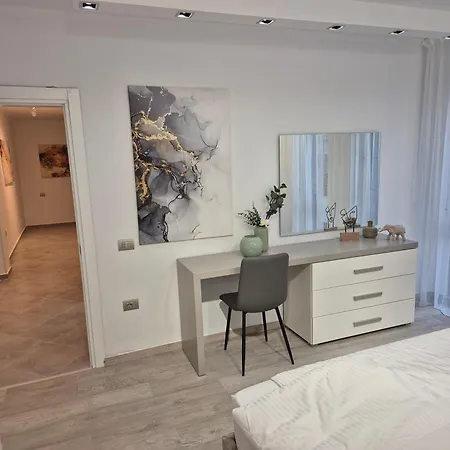 Vlore Beach Home Apartment *