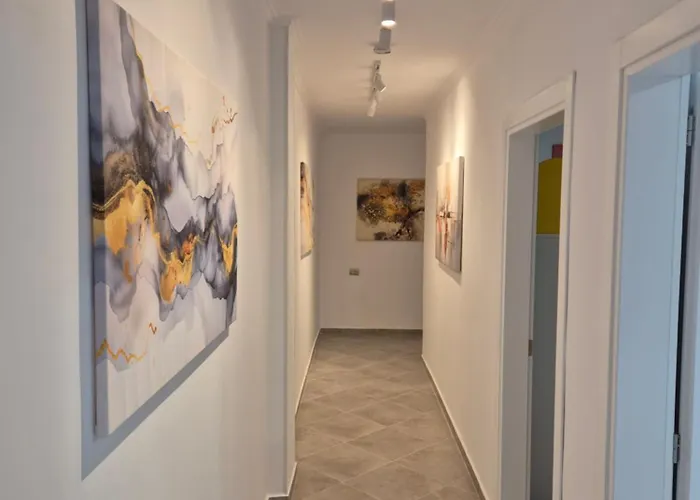 Vlore Beach Home 公寓