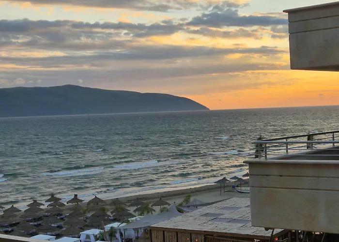 Vlore Beach Home 公寓