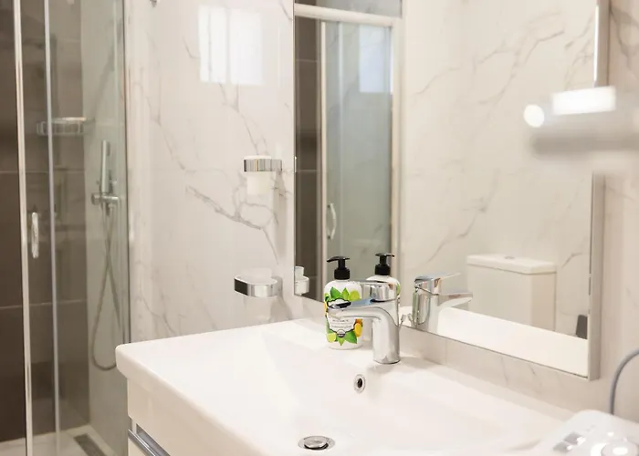 Vlore Beach Home * Vlorë